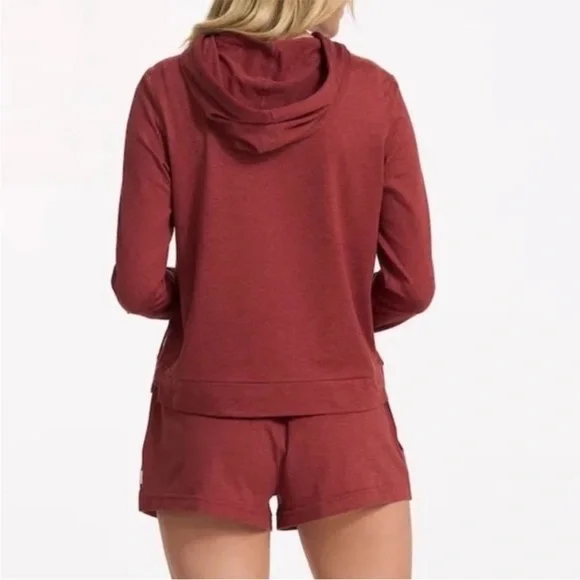Vuori Hale Essential Hoodie in Currant Heather, Size L - Picture 2 of 7